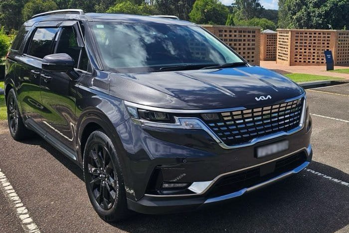 Modern SUV for airport to CBD transportation services in Sydney.